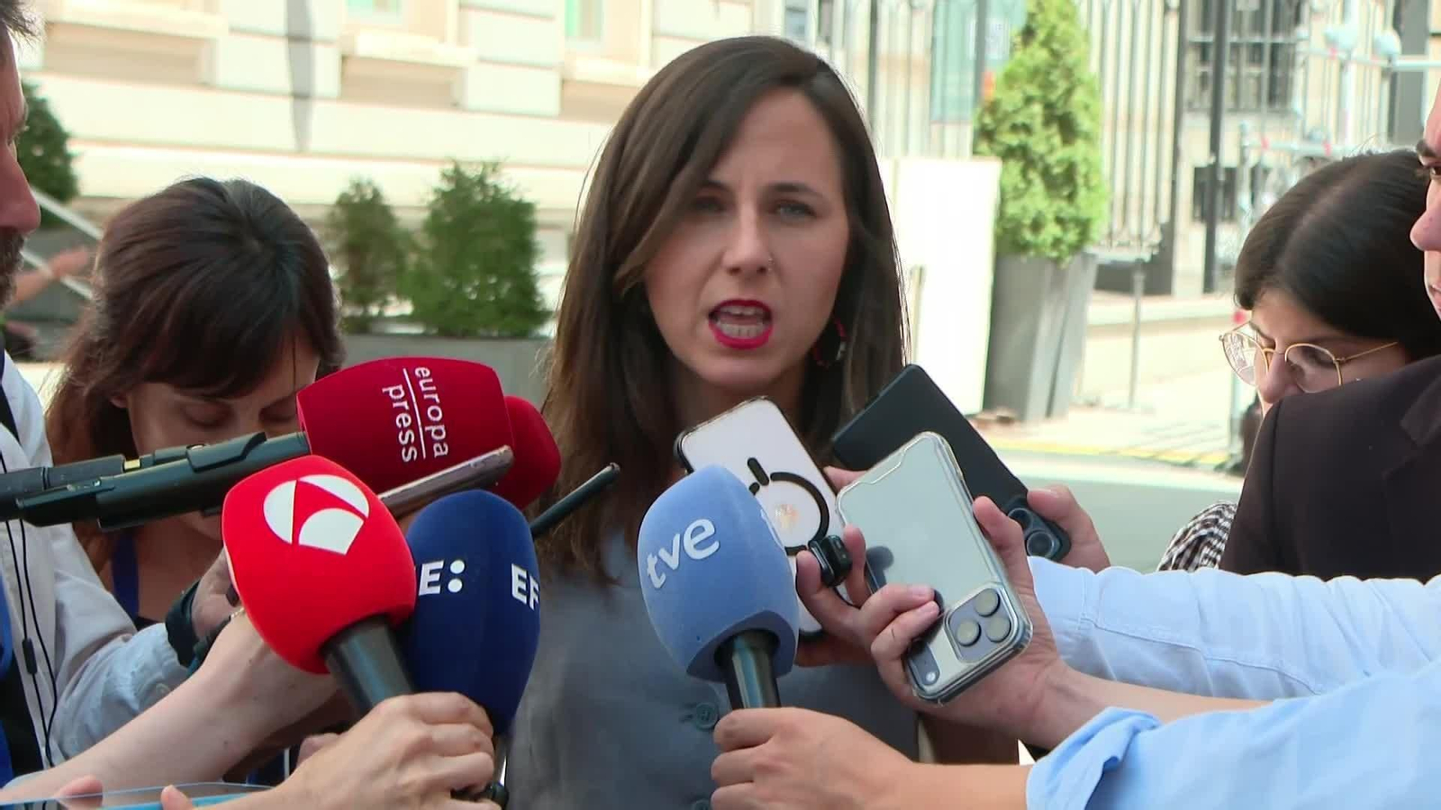 va critica belarra papa