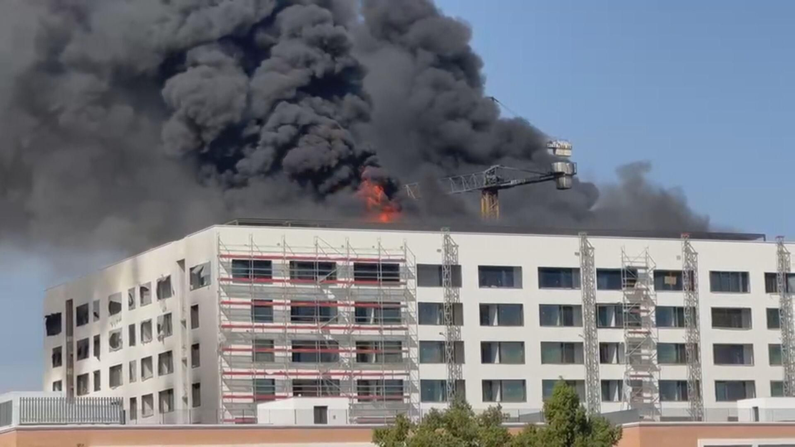 X059 EDI SEVILLA INCENDIO HOTEL EN OBRAS frame 477