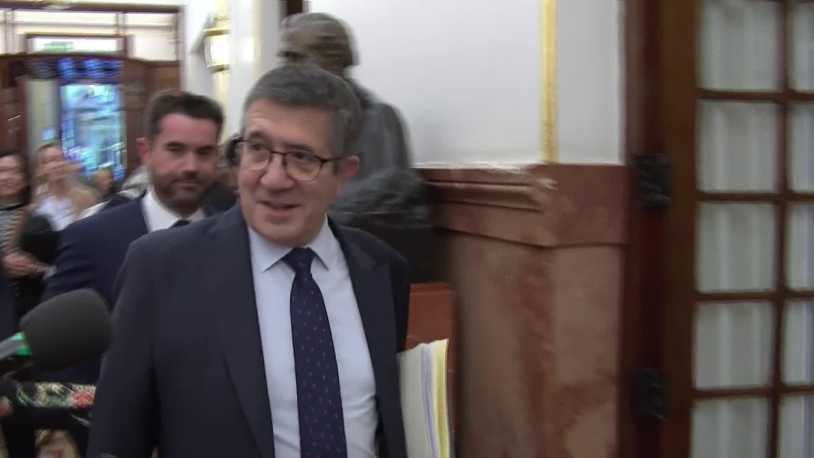 X011-CONGRESO PASILLOS 1