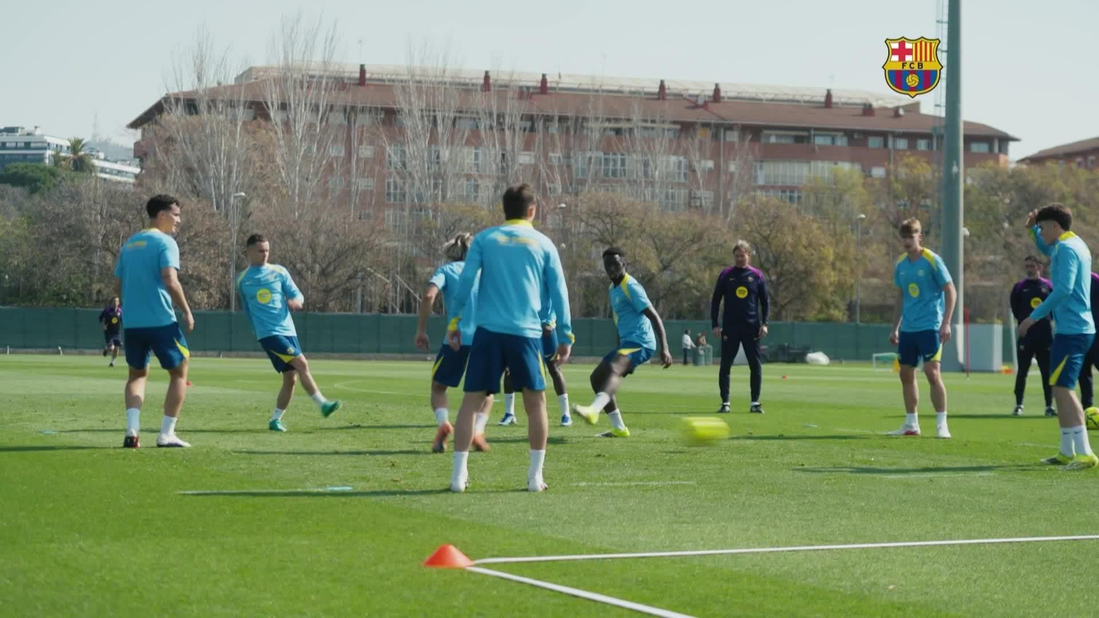 M043-BARCELONA ENTRENAMIENTO DEL BARCELONA