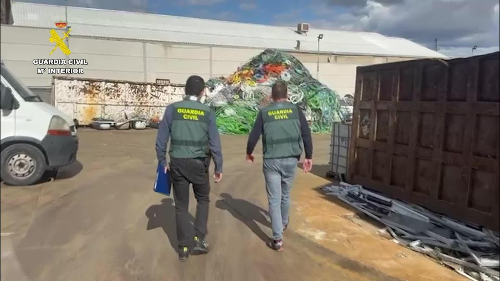 J011-IMAGENES POLICIA ROBO COBRE