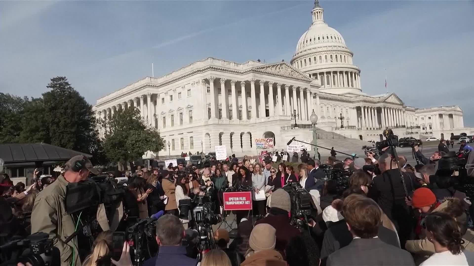 M074-EEUU VICTIMAS DE EPSTEIN PIDEN PUBLICAR PAPELES