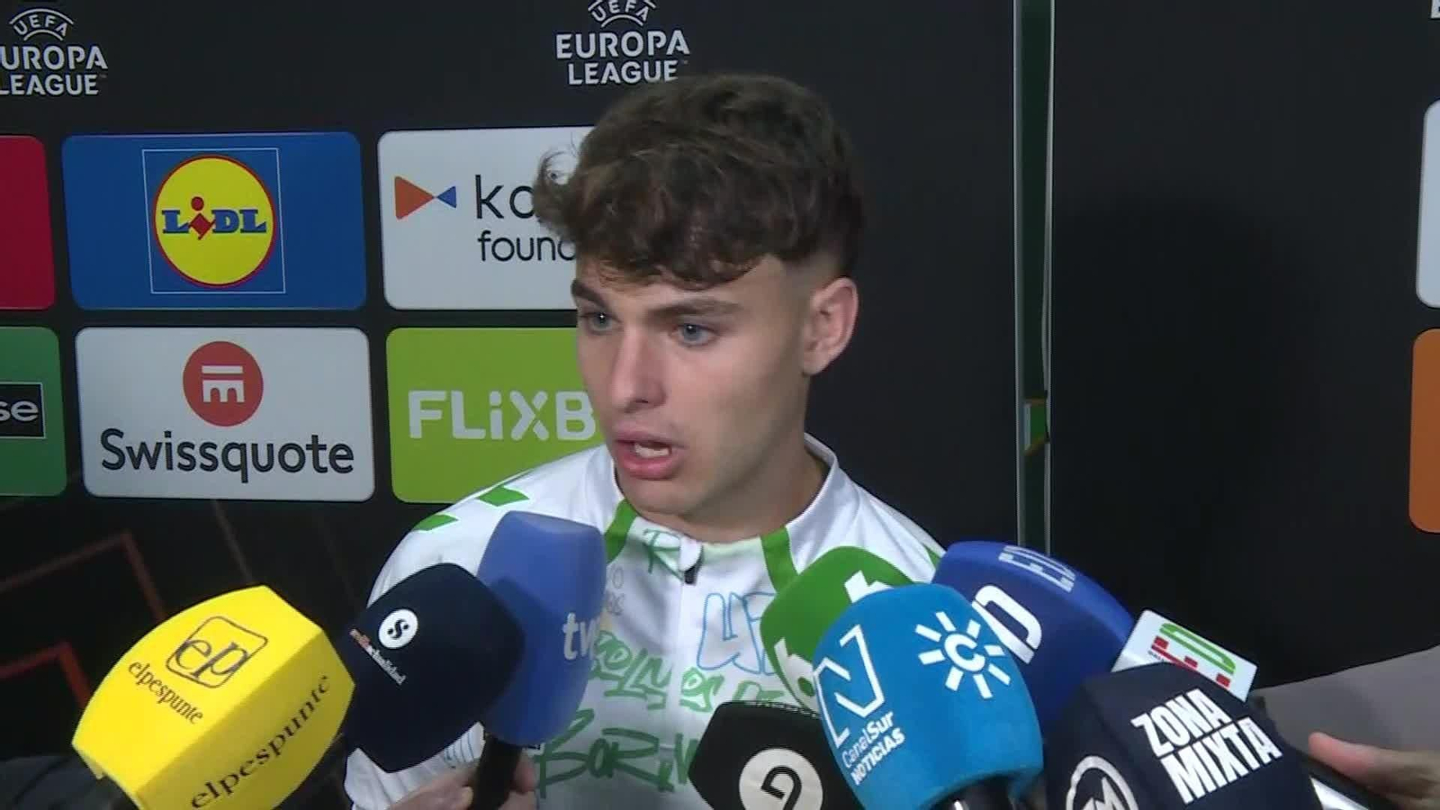 V010-SEVILLA ZONA MIXTA BETIS-UTRETCH