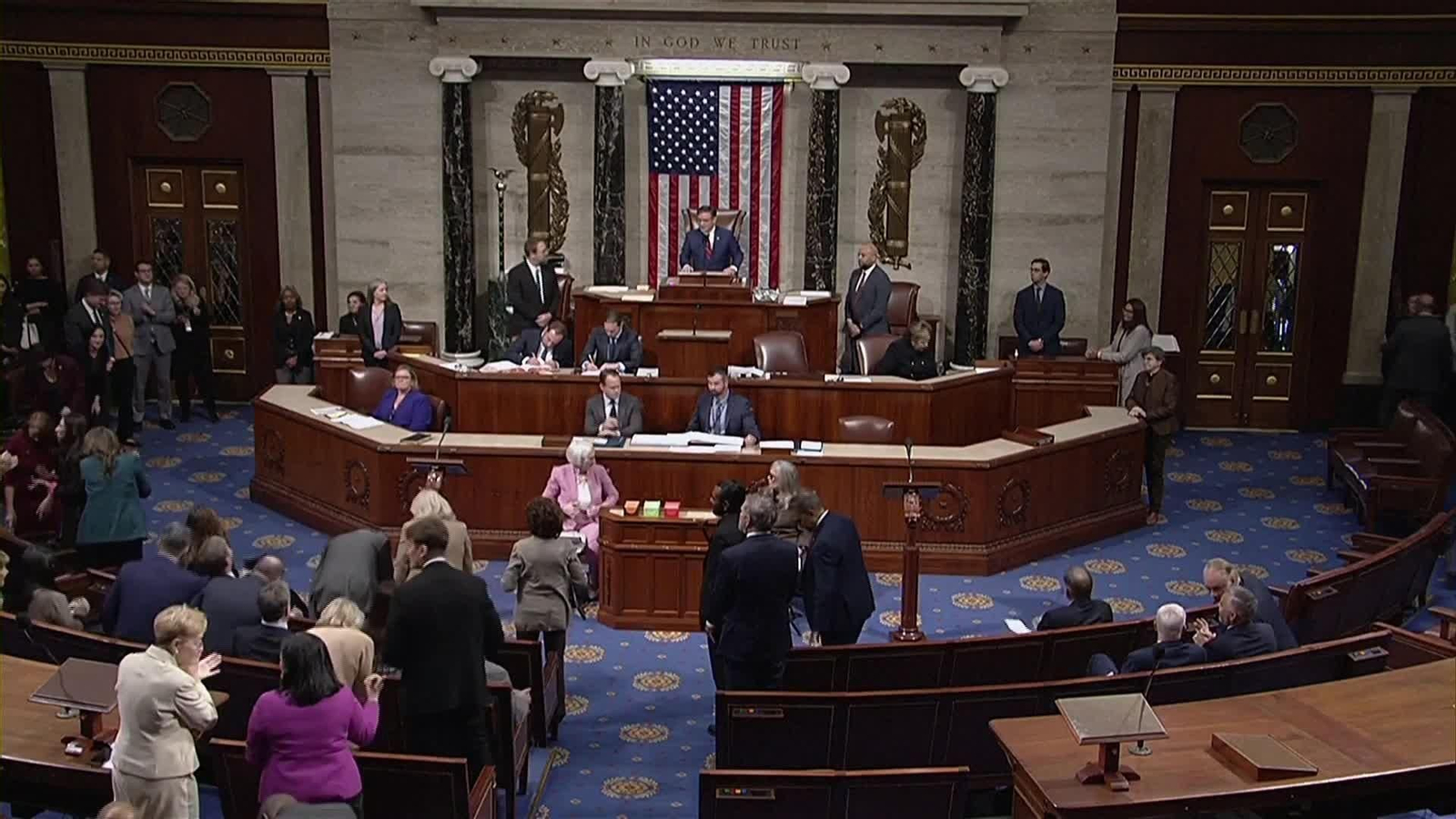 J006-EEUU FIRMA DESCLASIFICACION PAPELES EPSTEIN