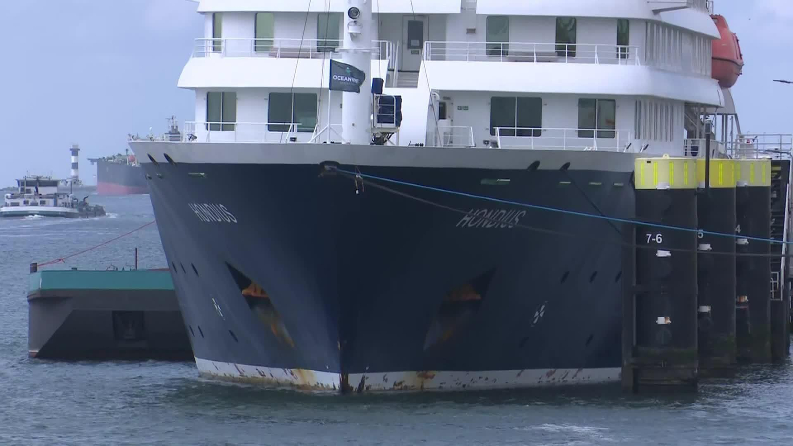 L075-ROTERDAM LLEGADA BARCO HANTAVIRUS