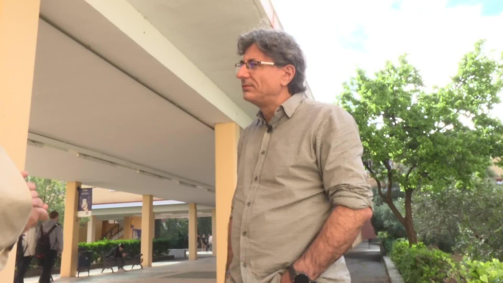 X052-SEVILLA ECONOMISTA ALTO EL FUEGO