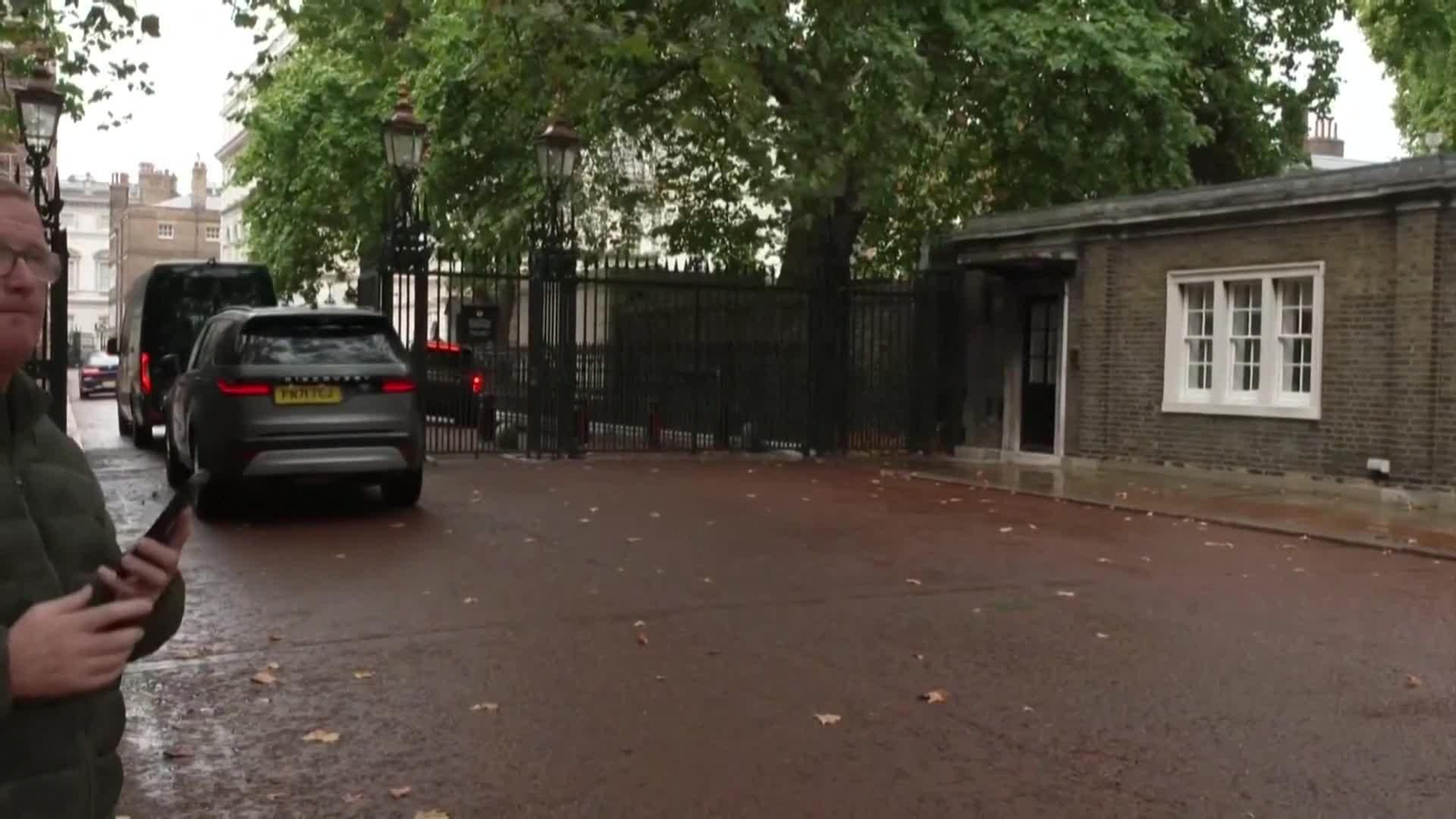 va visita harry a clarence house
