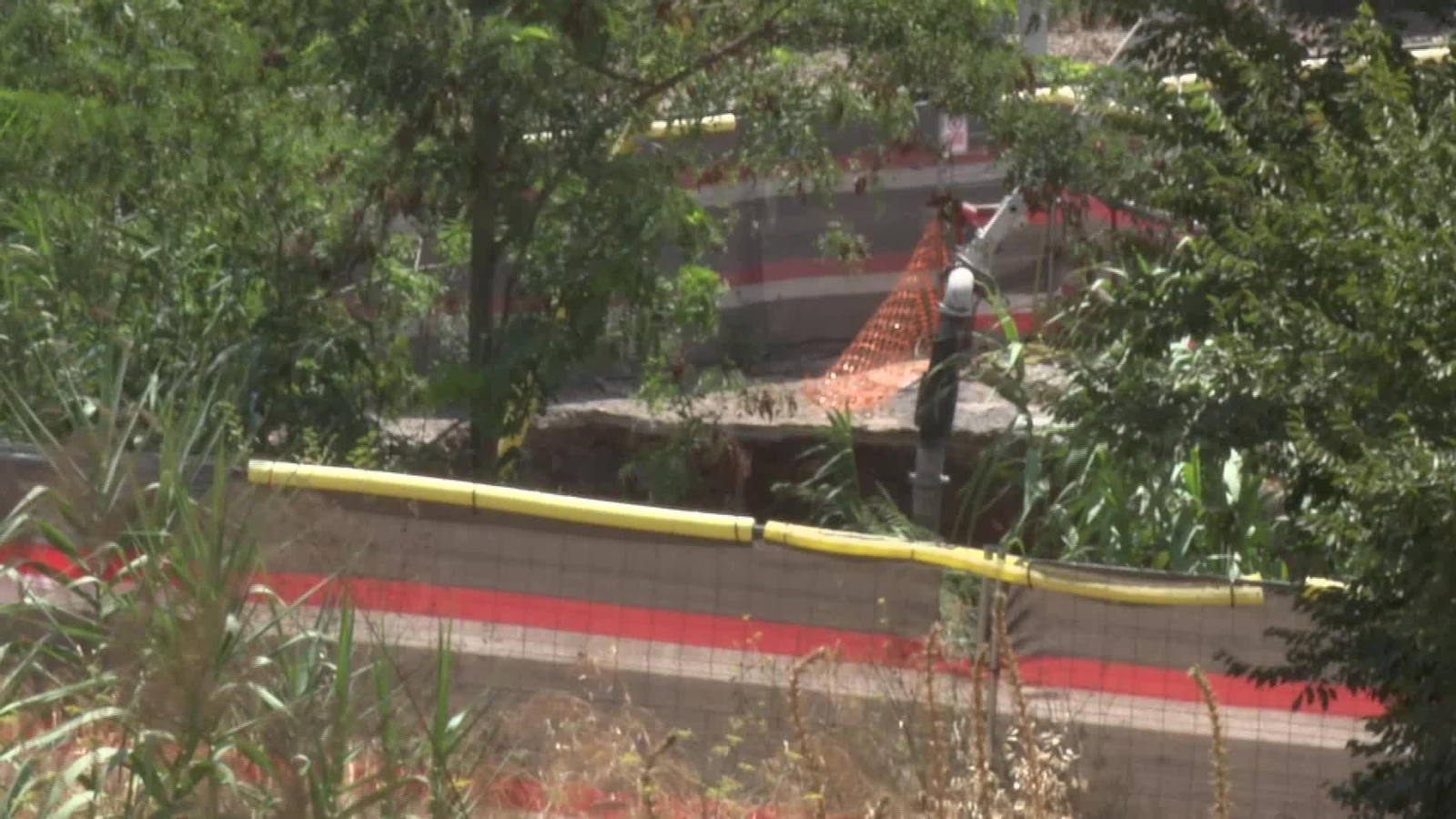 J028-BARCELONA GRUA SOCAVON OBRAS RODALIES MONTCADA