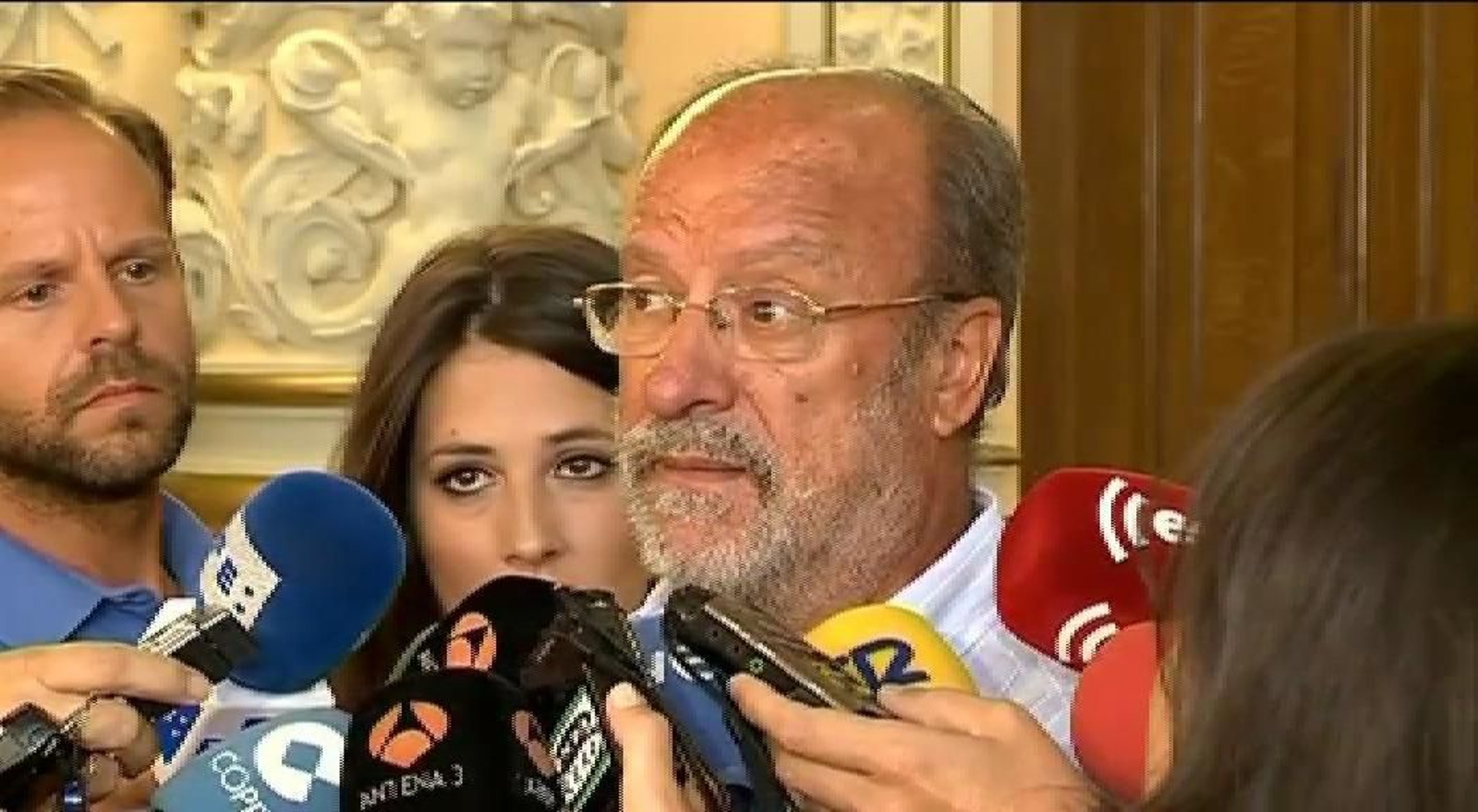 De la Riva: "Pido disculpas a quien se haya sentido ofendido"