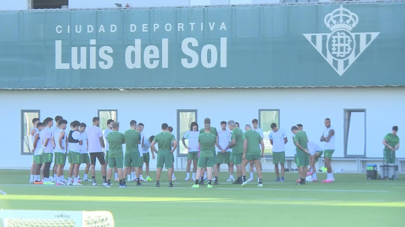 L039-SEVILLA ENTRENAMIENTO BETIS
