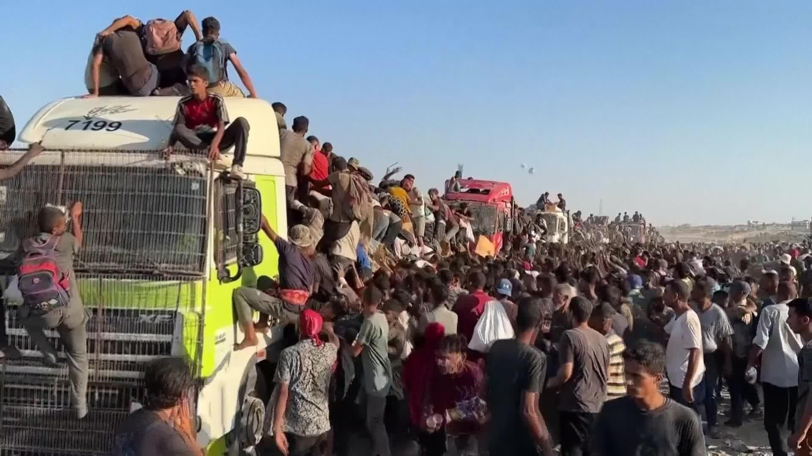 M004-GAZA RECOGIDA AYUDA HUMANITARIA