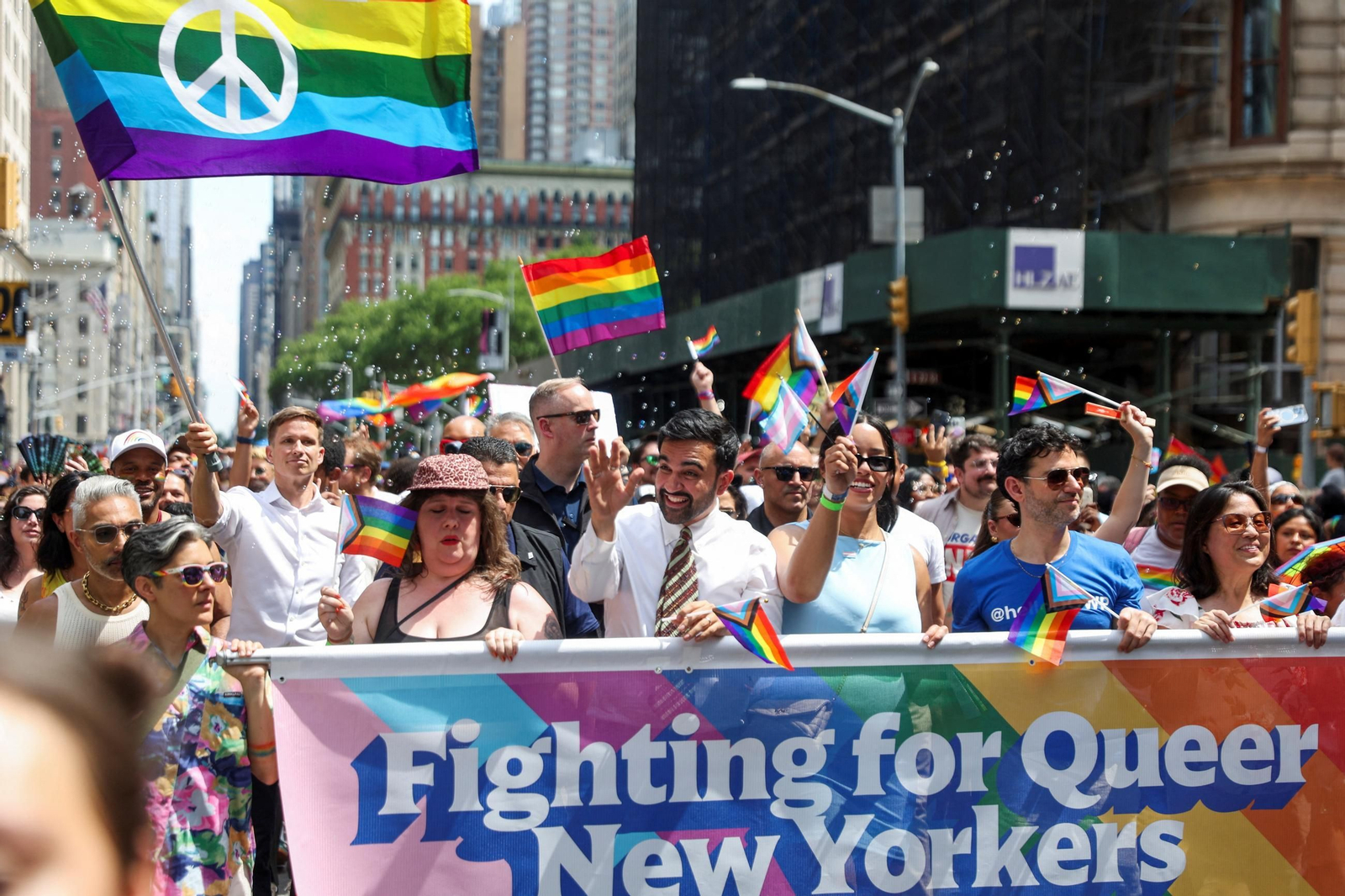 Mamdani participa en el desfile del Orgullo de Nueva York