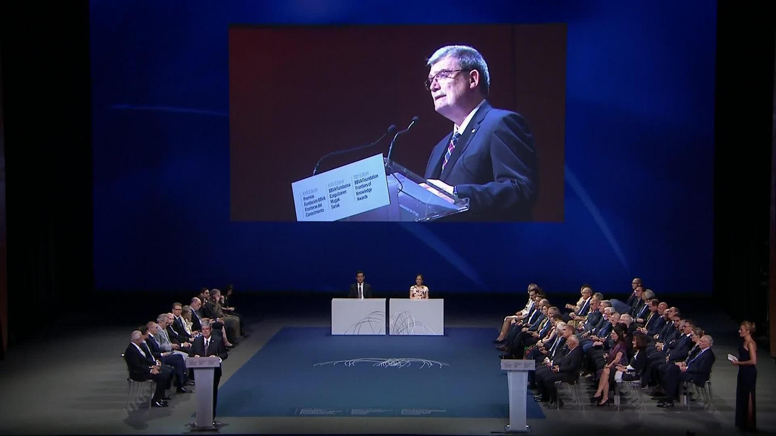 J063-BILBAO PREMIOS FUNDACION BBVA 2