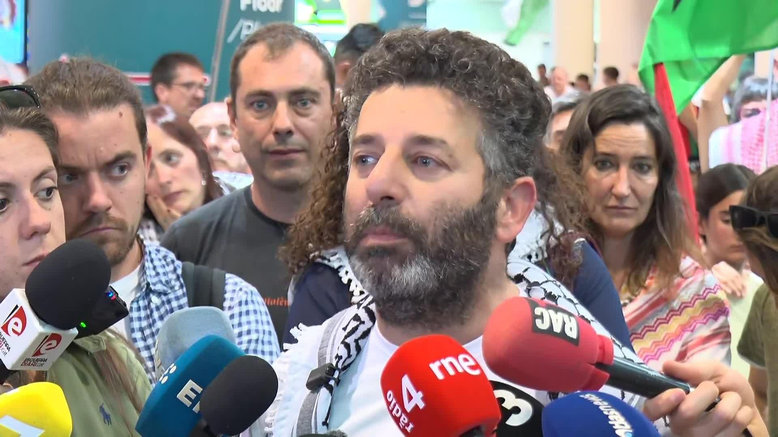 va llegada activista a barcelona