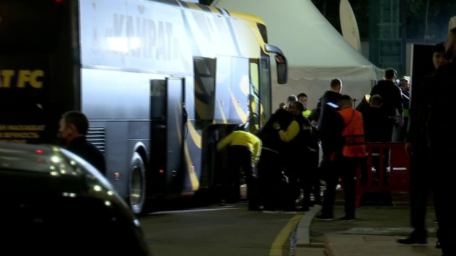 M039-KAZAJISTAN LLEGADAS KAIRAT REAL MADRID