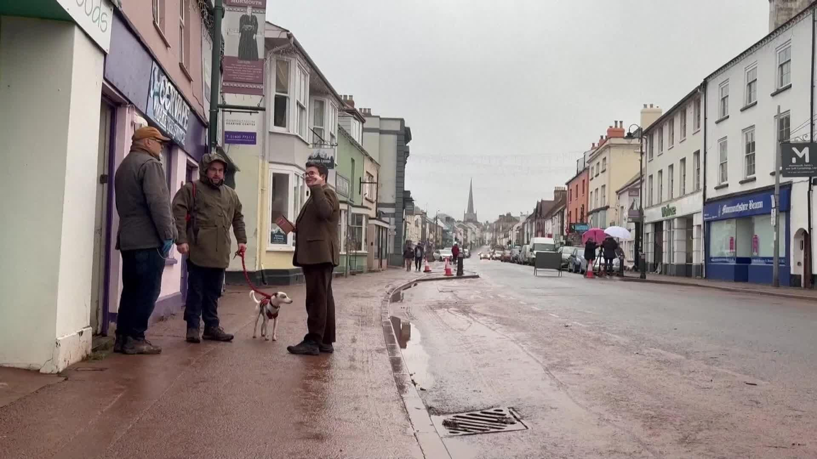 D007-REINO UNIDO LIMPIEZA TRAS INUNDACIONES