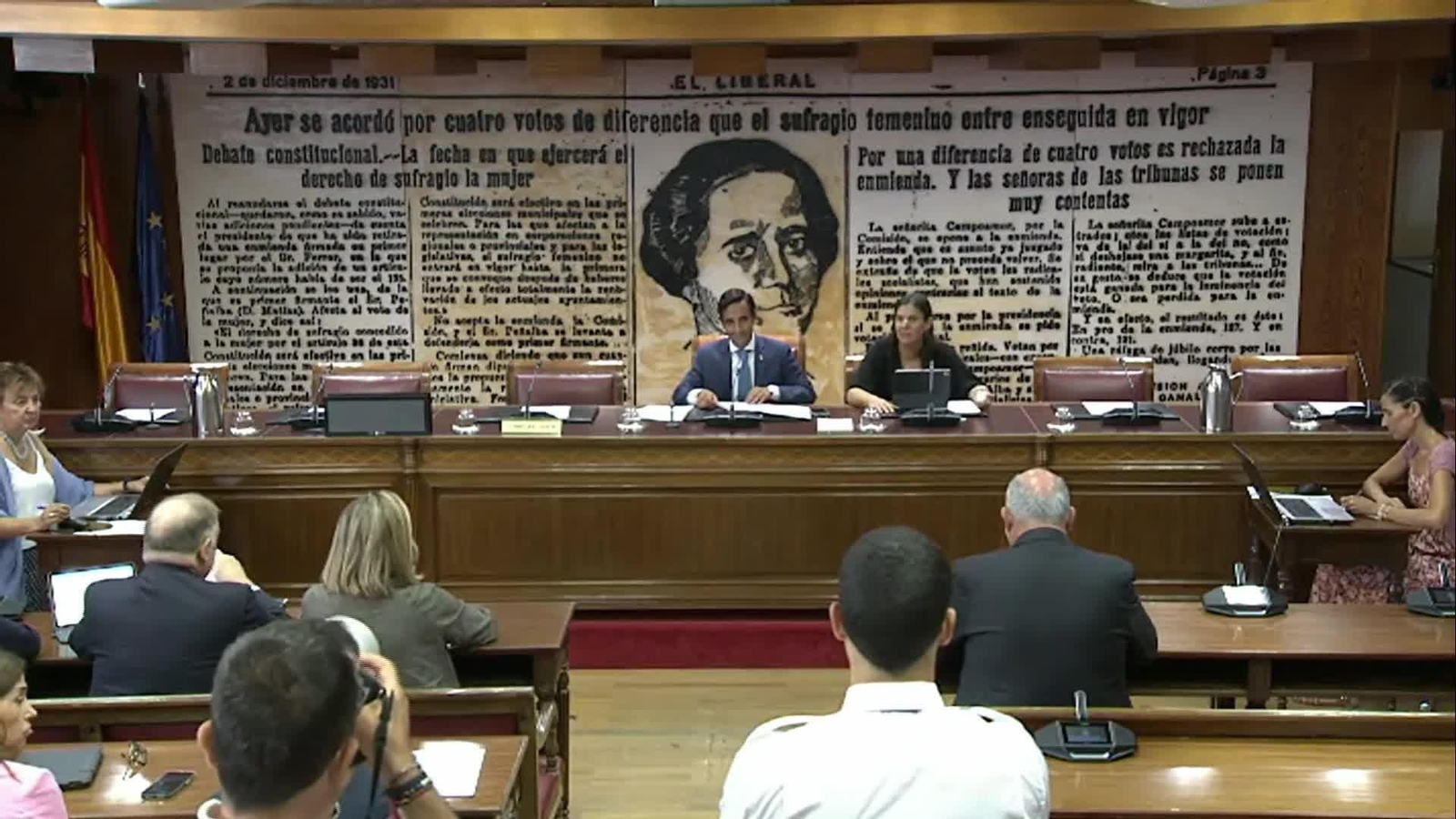 M031-SENADO COMISION DE DEFENSA SIN ROBLES