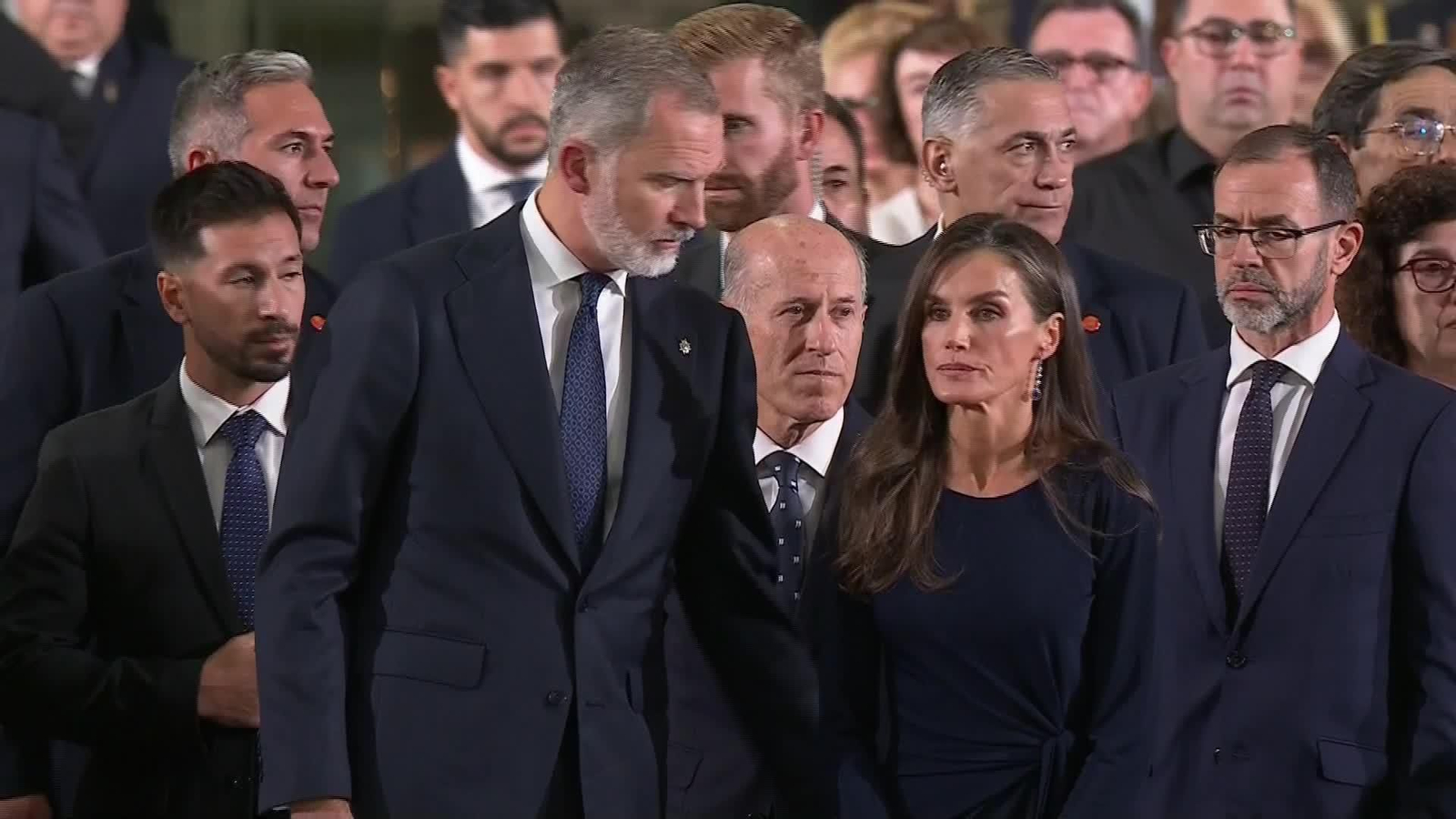 X086-VALENCIA HOMENAJE ANIVERSARIO DANA SALUDOS FIN ACTO Y SALIDAS X086-VALENCIA HOMENAJE ANIVERSARIO DANA SALUDOS FIN ACTO Y SALIDAS