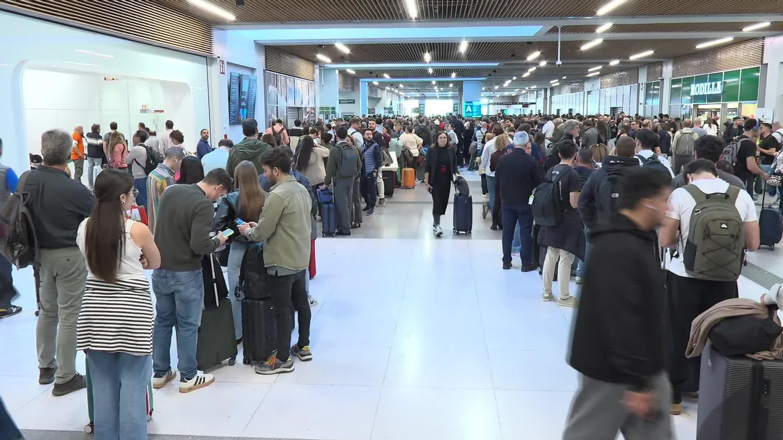 J090-MADRID VIAJEROS ESTACION CHAMARTIN