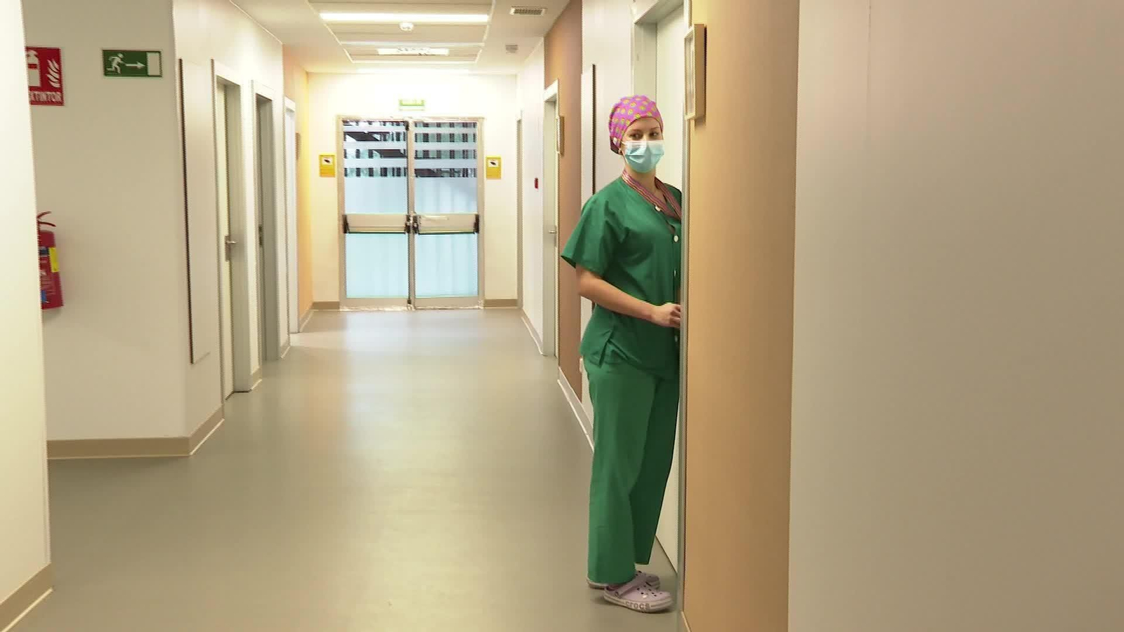 M050-EDI VARIOS ENFERMERAS EN RESIDENCIAS