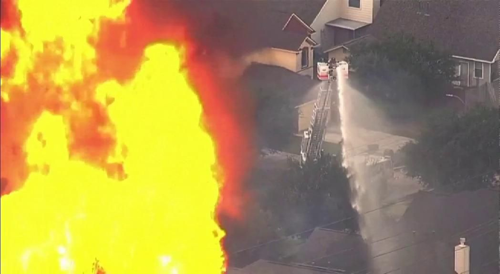 El incendio en un oleoducto de Houston pone en alerta a los vecinos de la zona El incendio en un oleoducto de Houston pone en alerta a los vecinos de la zona