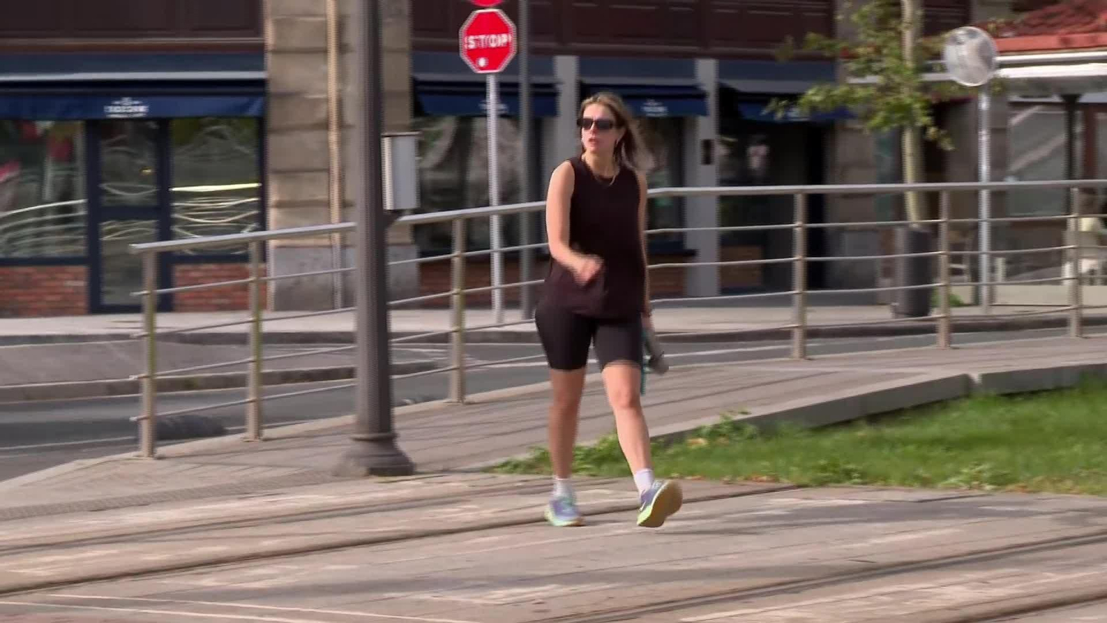 X071-EDI VARIOS TIEMPO DE CONTRASTES