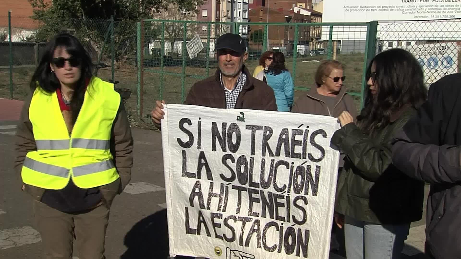 D038-LEON PROTESTAS LLEGADA SANCHEZ D038-LEON PROTESTAS LLEGADA SANCHEZ