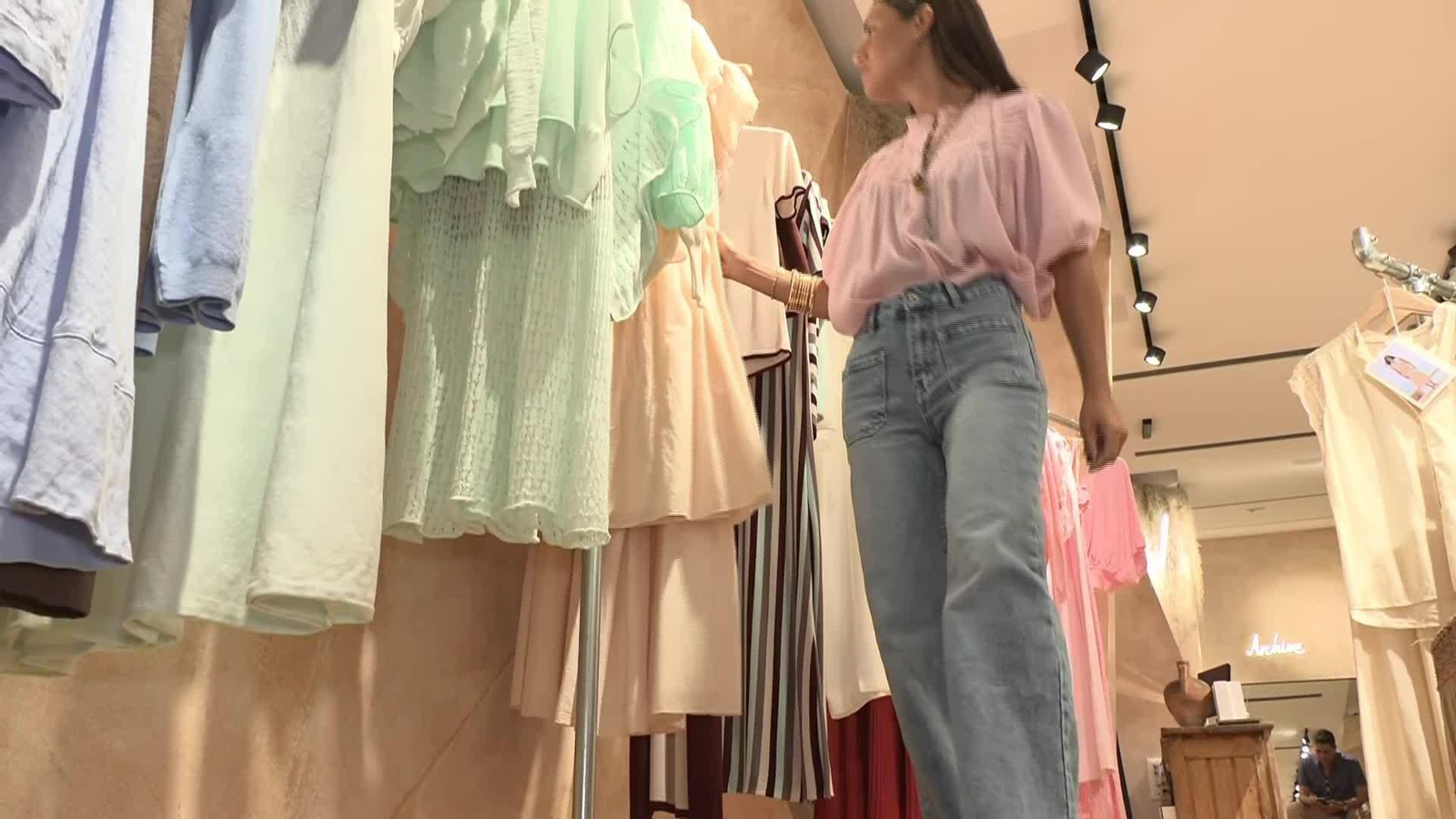 X039-VARIOS JOVENES PROMESAS DE LA MODA