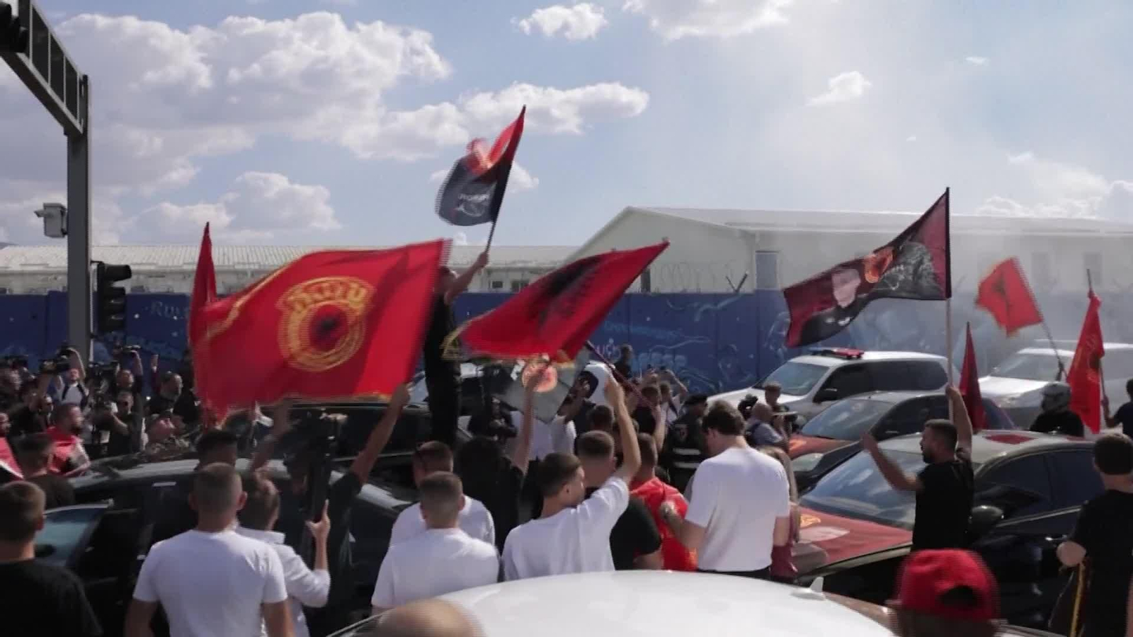 X058-KOSOVO PROTESTAS CONDENA THACI