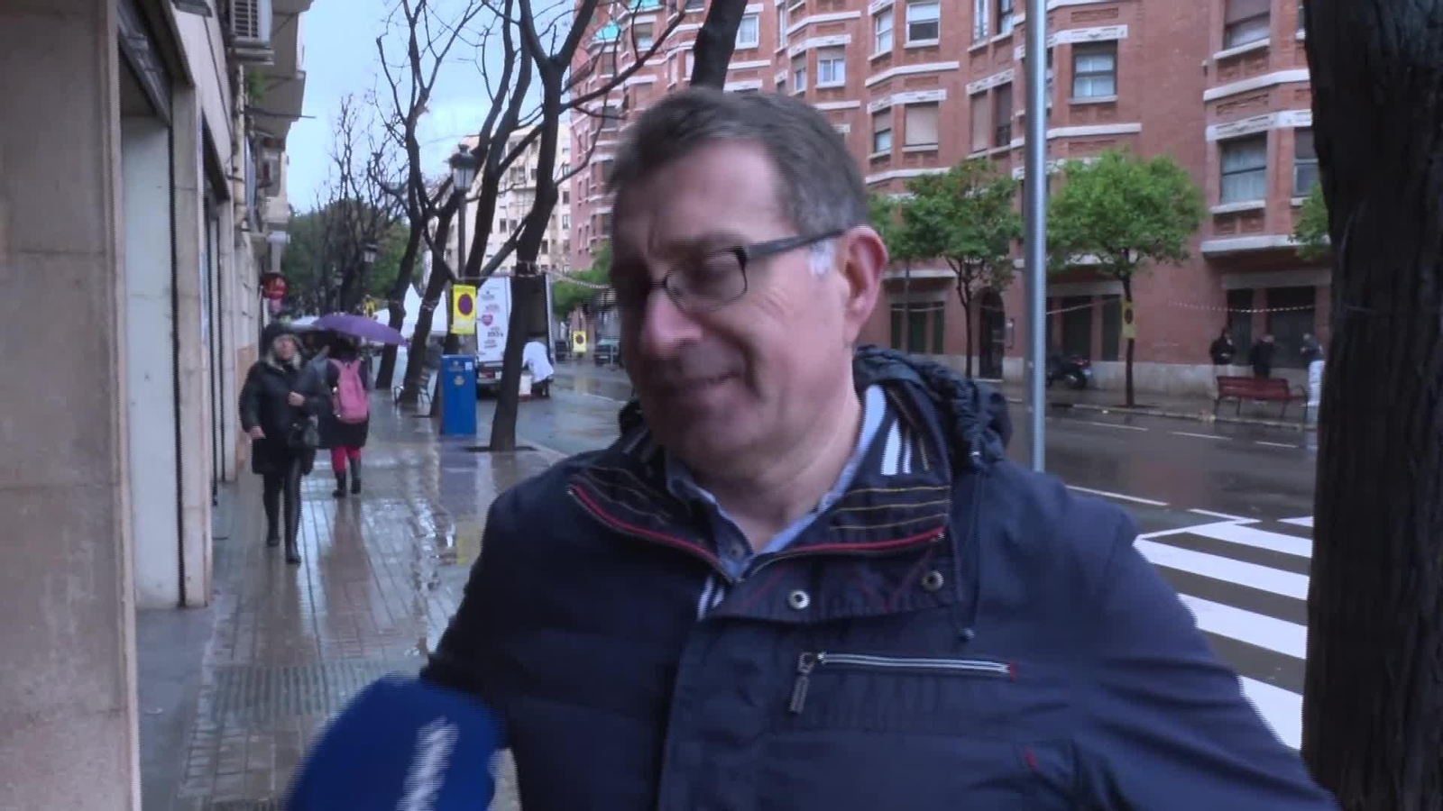 V088-VALENCIA HERIDA CAIDA ILUMINACION