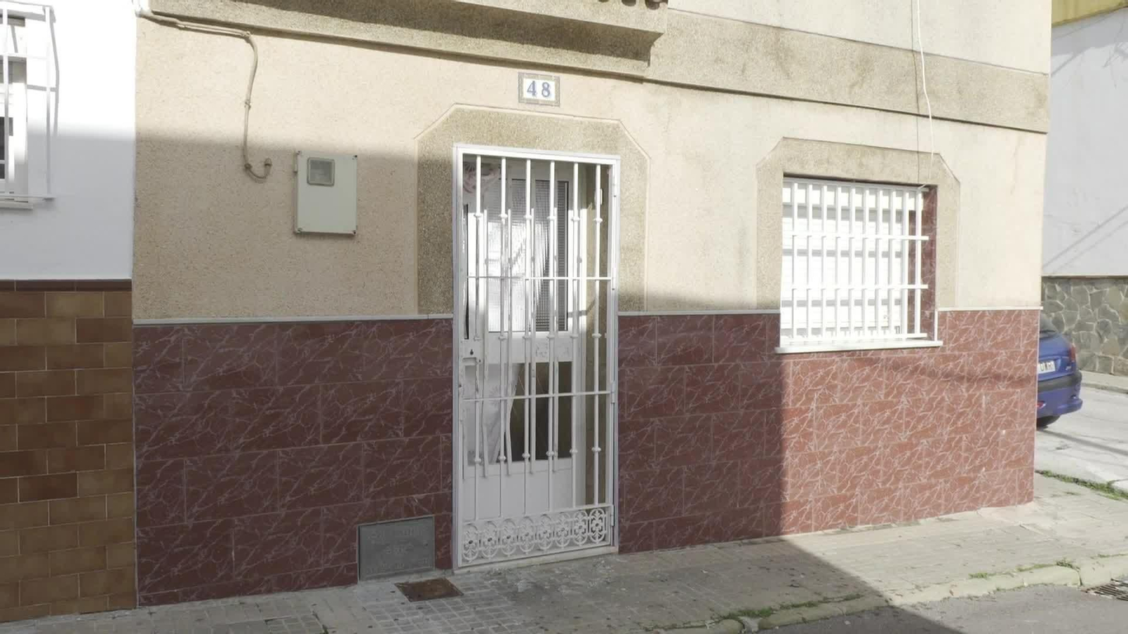 S024-ALGECIRAS PARRICIDIO VIVIENDA Y REAX VECINOS