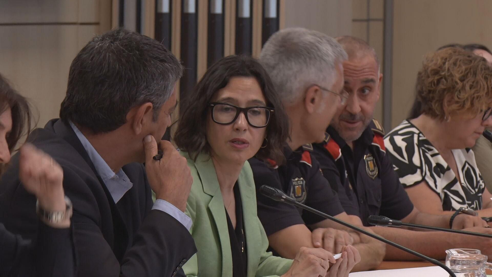 J082-BARCELONA REUNION PARLON CRIMEN ORGANIZADO