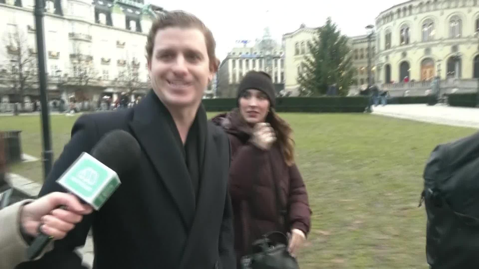 M069-NOUREGA HIJO MARIA CORINA ASISTE NOBEL