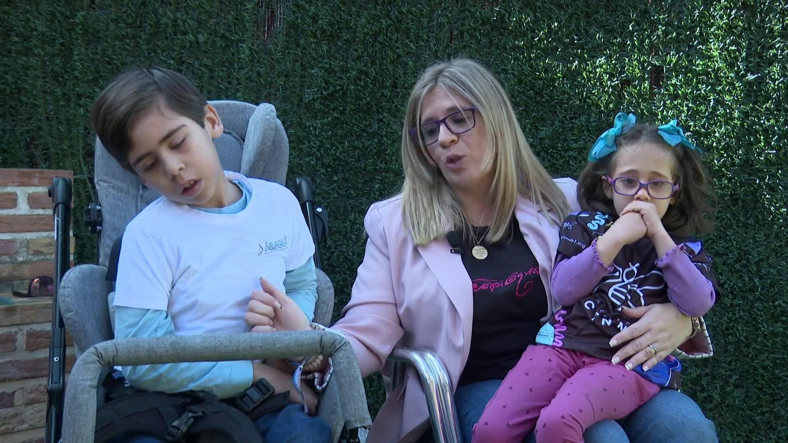 Joel y Lucía, dos hermanos con dos enfermedades raras distintas