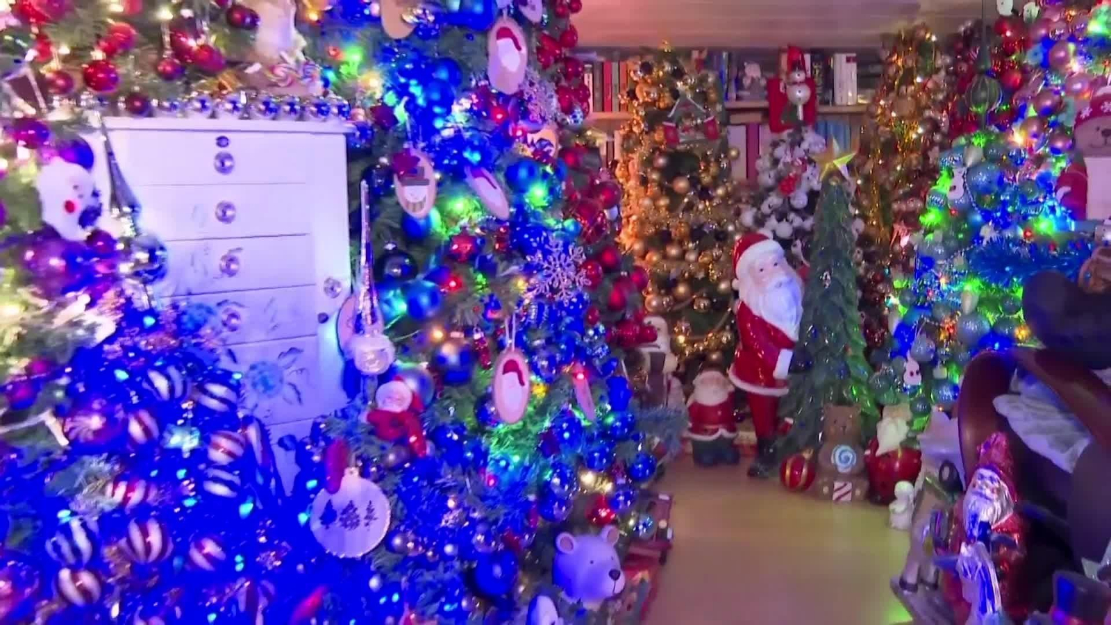 va frikis arboles navidad