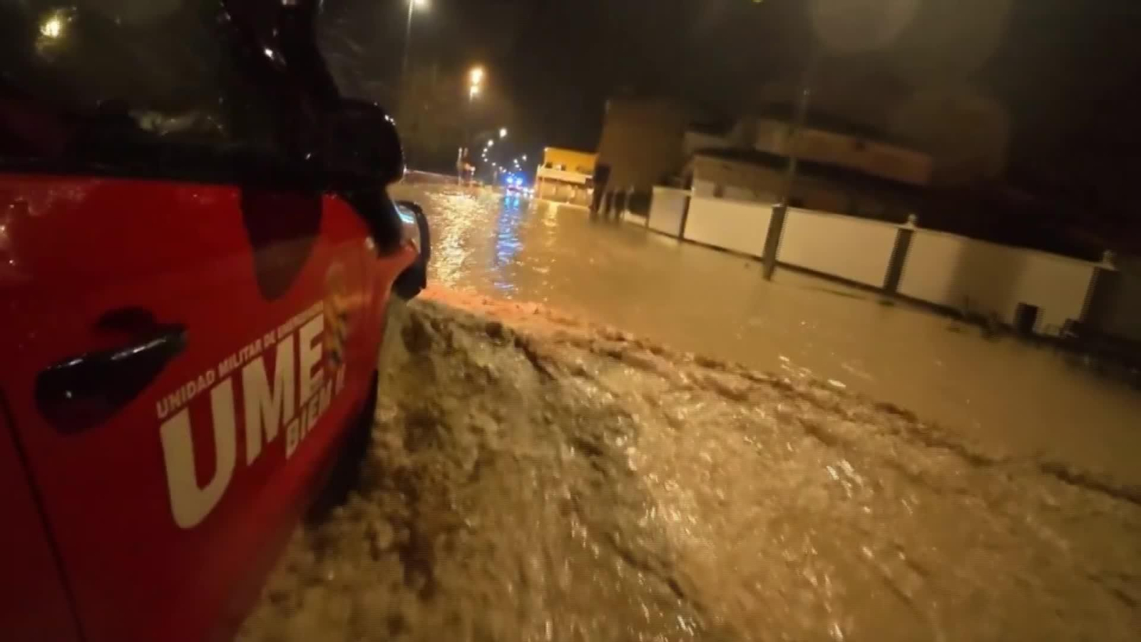 V001-IMAGENES UME DESALOJOS VECINOS BEOJAN MALAGA