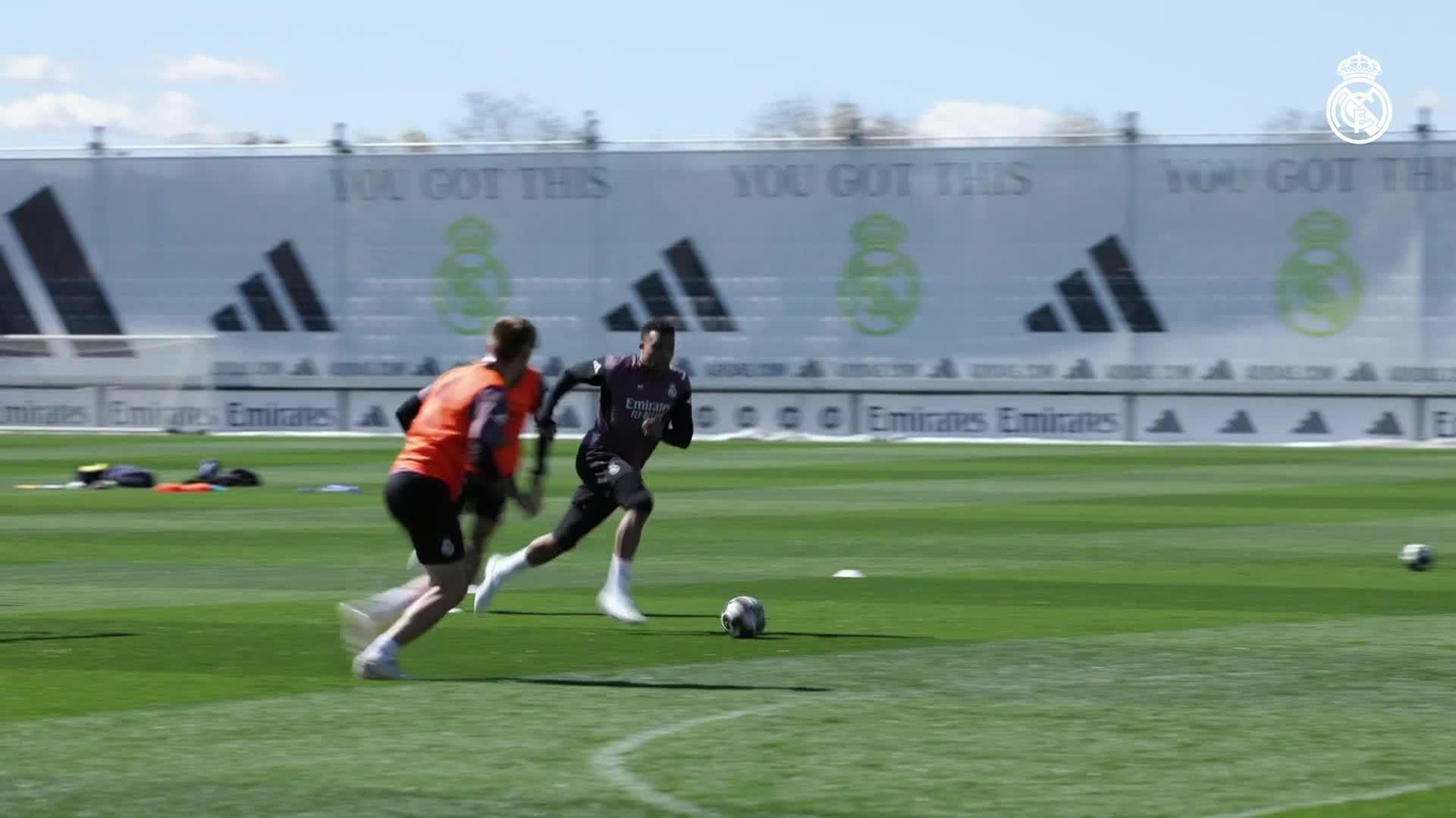 D016-MADRID ENTRENAMIENTO REAL MADRID