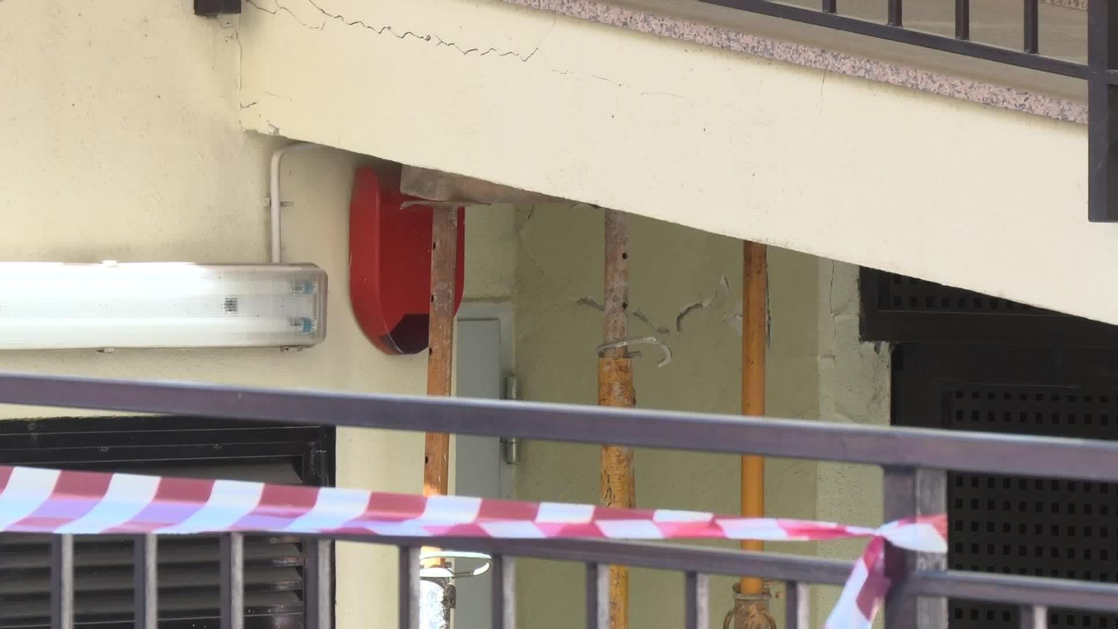 D019-GRANADA EVACUACION VECINOS RIESGO DERRUMBE TERREMOTOS