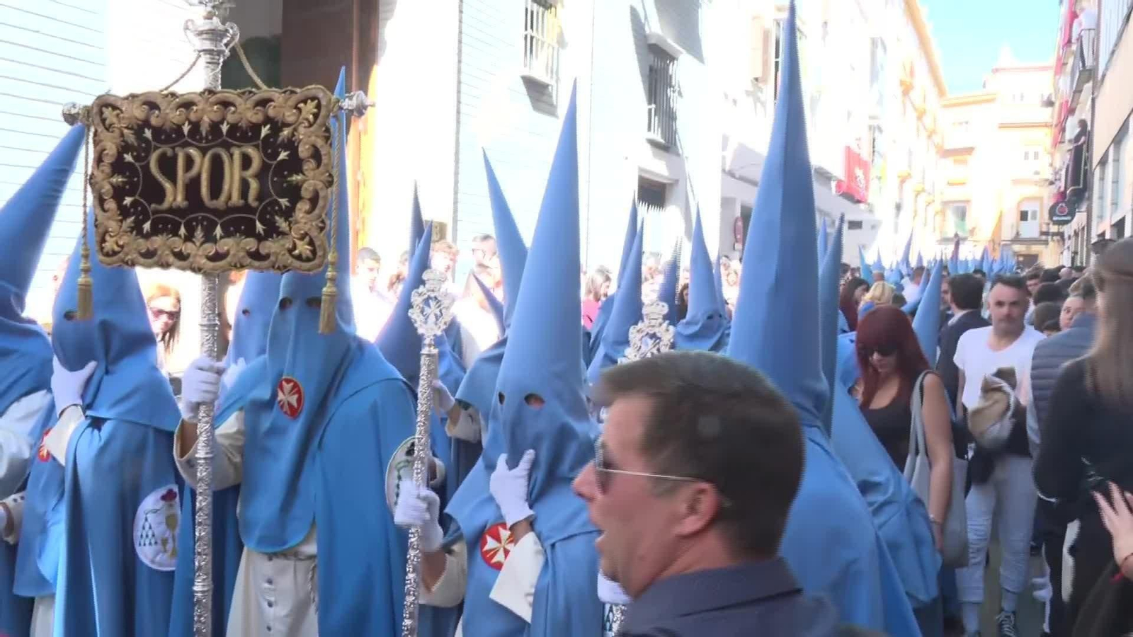 M058-SEVILLA PROCESIONES MARTES SANTO TARDE