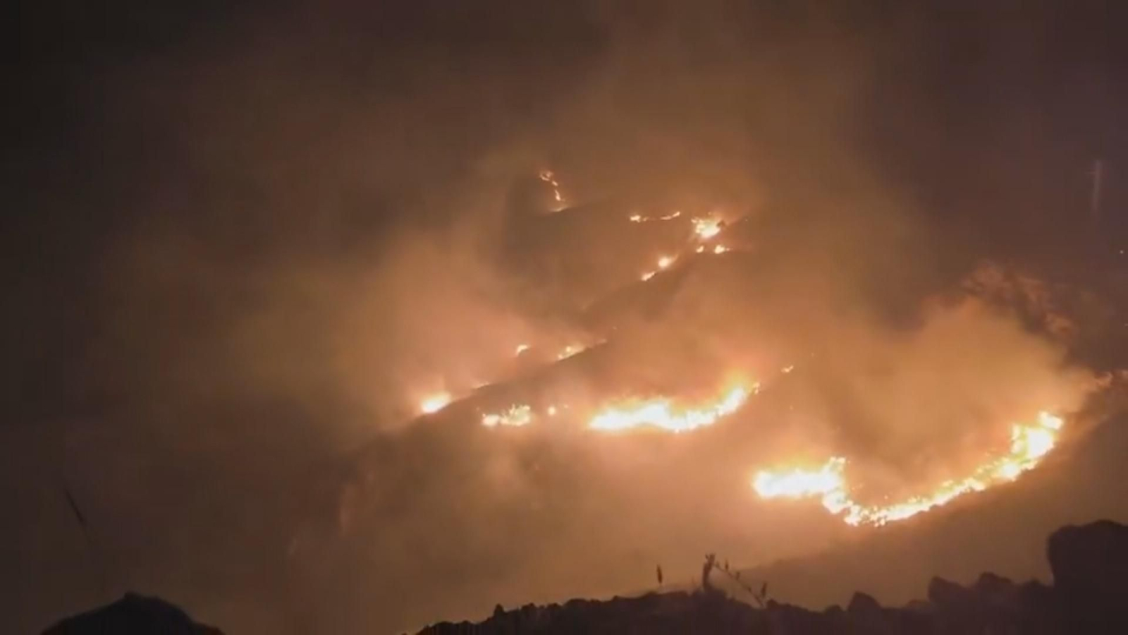 Estabilizado el incendio en el paraje natural de Cabo Tiñoso