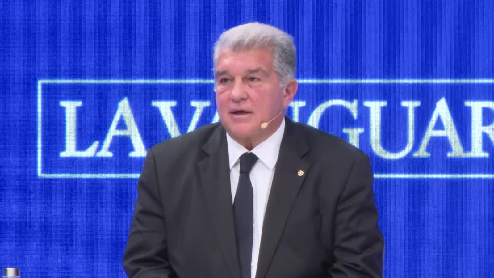 J017-BARCELONA ACTO LAPORTA