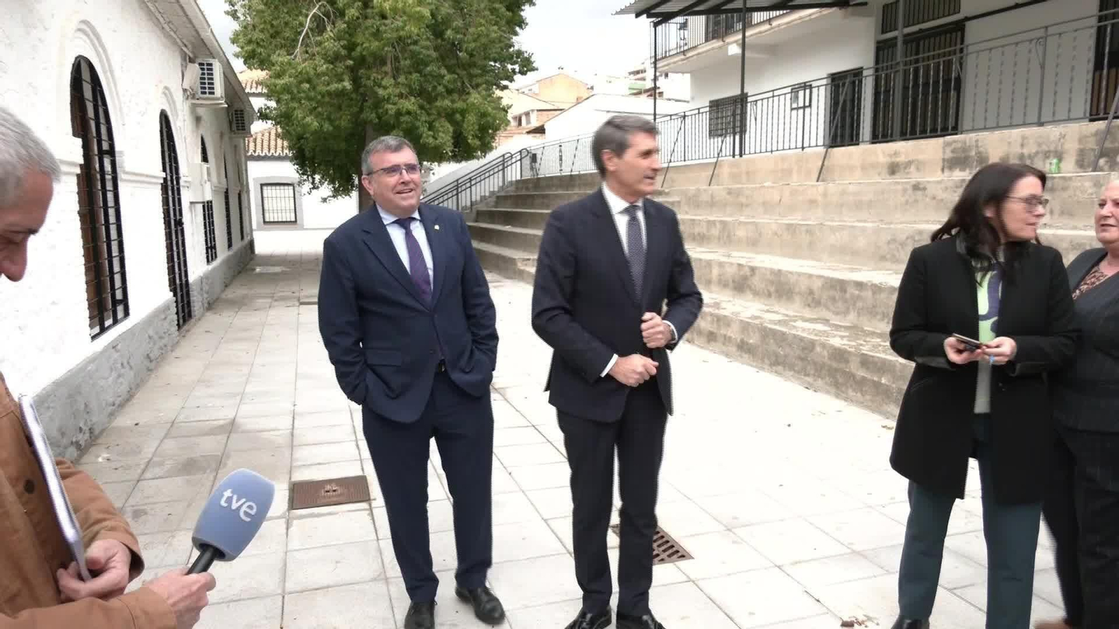 M023-GRANADA DELEGADO DEL GOBIERNO