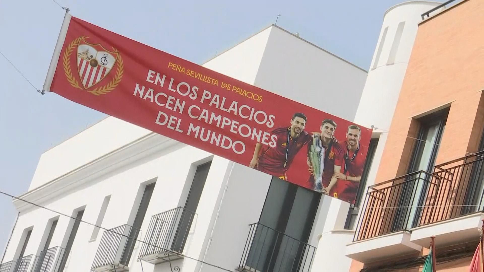 "Gavi" y Fabián Ruiz, originarios de la localidad sevillana de Los Palacios y Villafranca