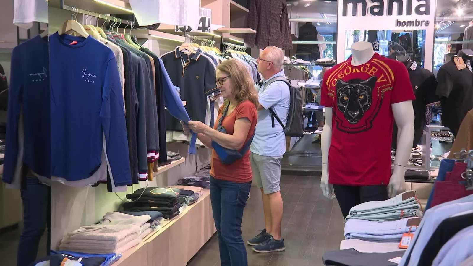 X054-ALICANTE NO SE VENDE ROPA DE ABRIGO