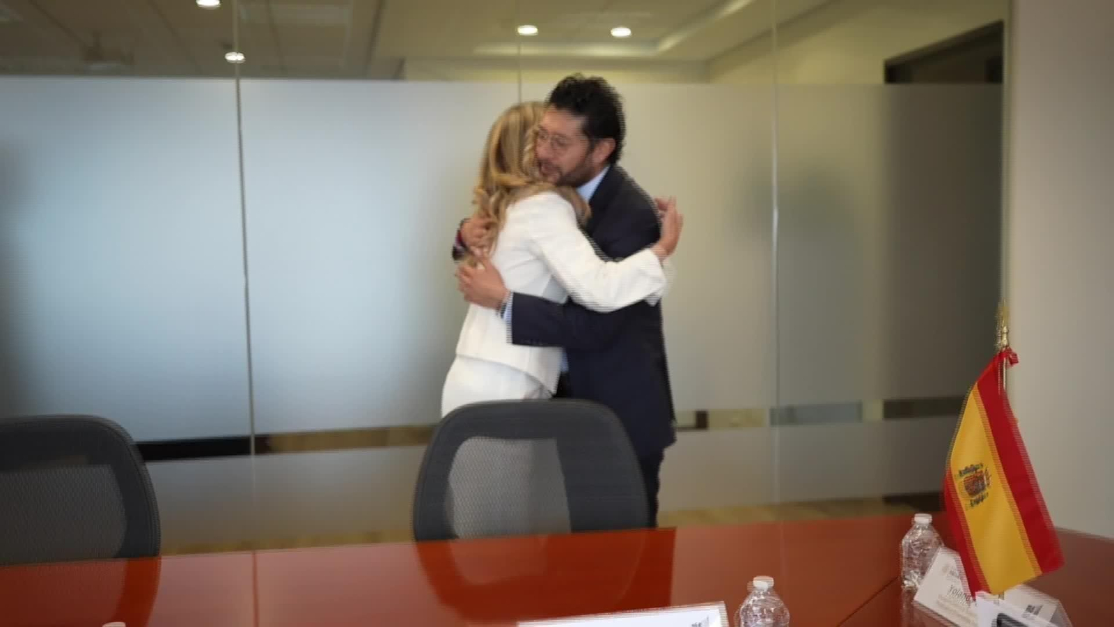 L090-MÉXICO YOLANDA DÍAZ VIAJE TRABAJO