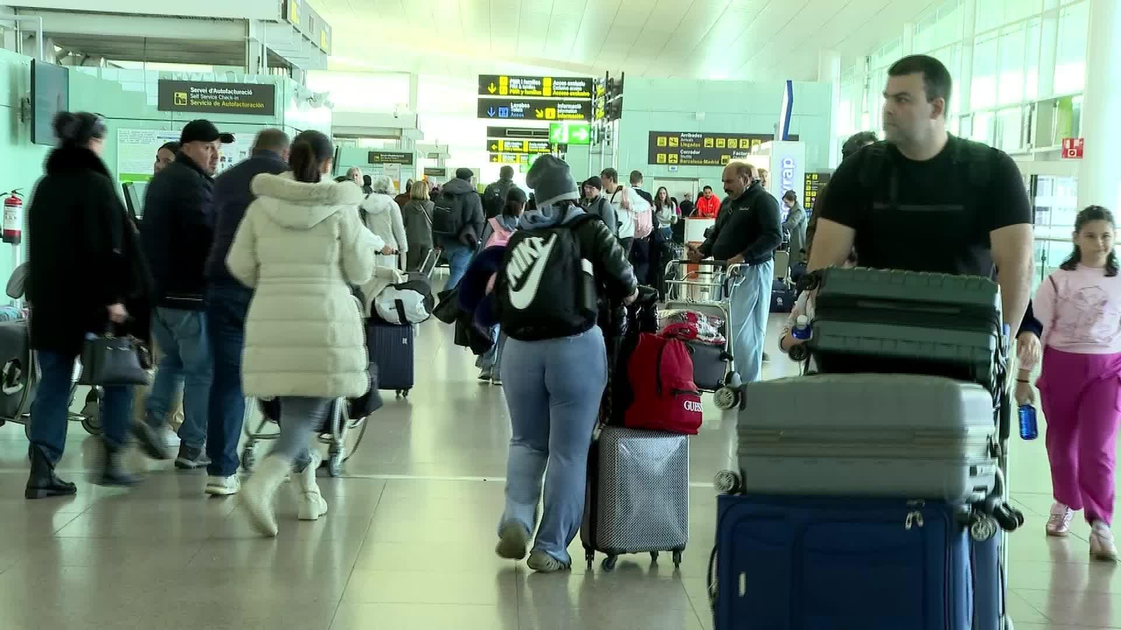 M034-BARCELONA CIERRE INDIGENTES AEROPUERTO