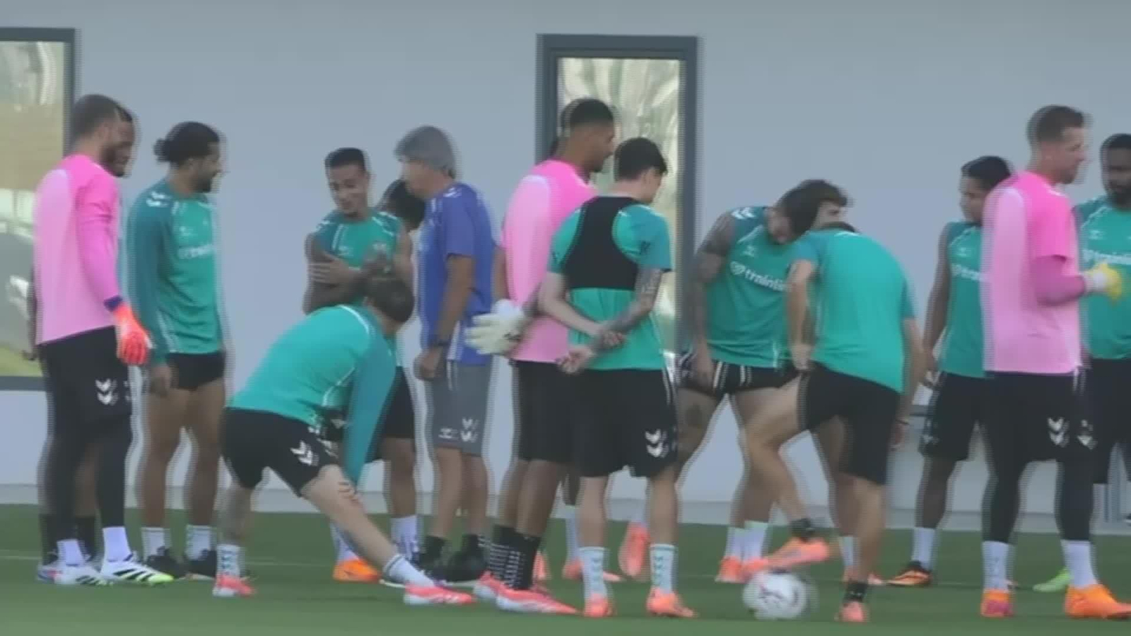 M043-SEVILLA ENTRENAMIENTO BETIS