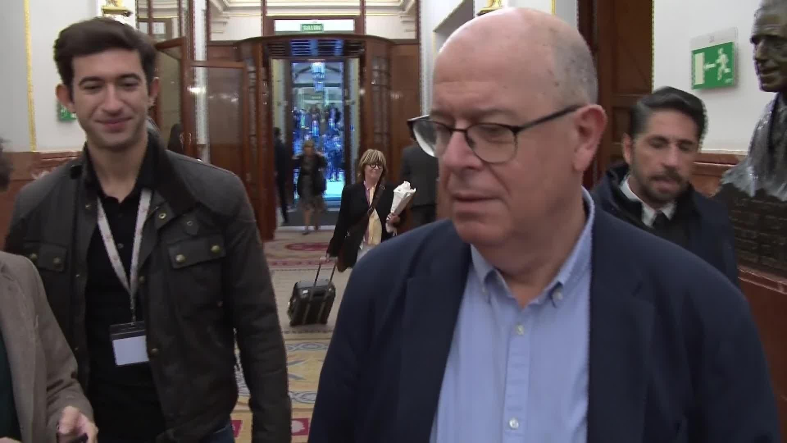 J011-MADRID PASILLOS CONGRESO