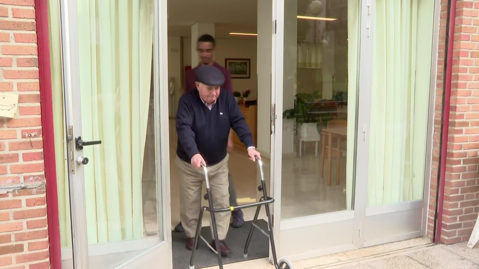 M049-EDI VARIOS SOLEDAD NO DESEADA