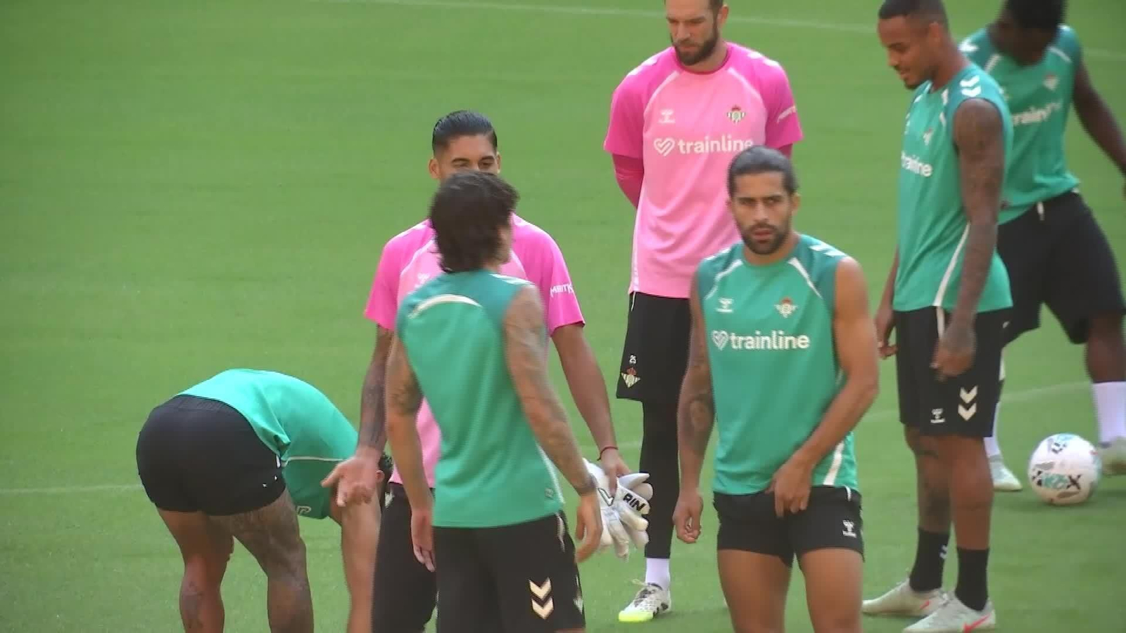 J033-SEVILLA ENTRENO BETIS Y RP PELLEGRINI